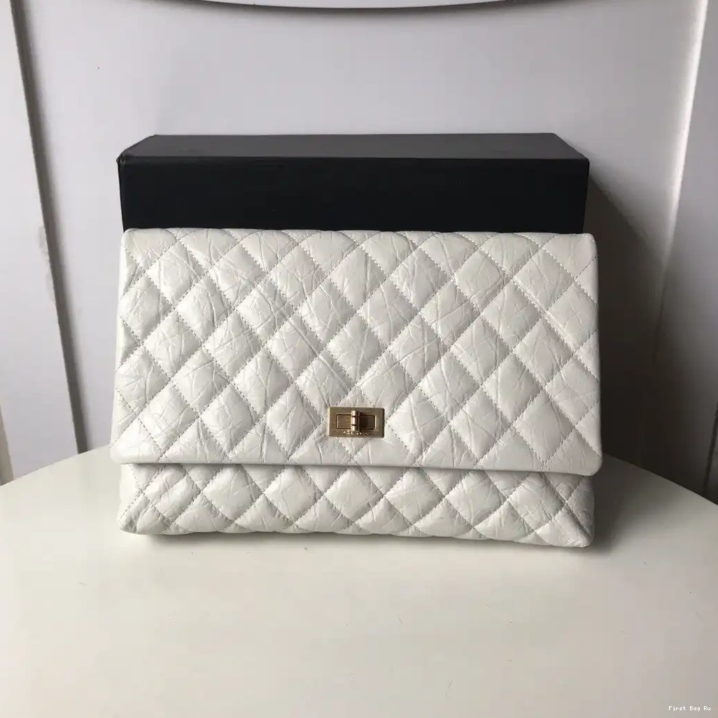 First Bag Ru CHANEL CHANELUTCH 0513